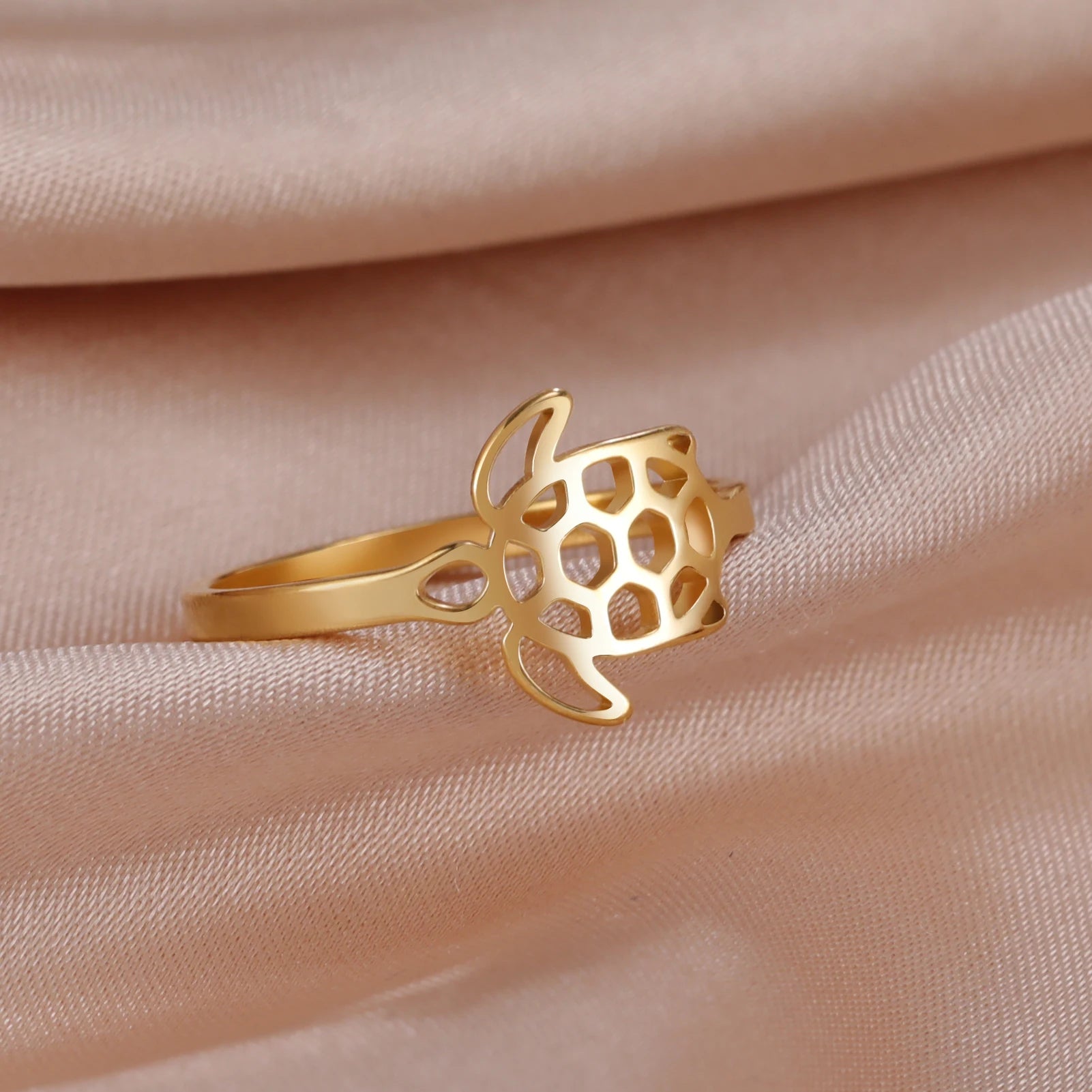 Stainless Steel Turtle Ring - Myst Bracelets